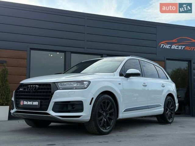 Ауді Ку 7 2017 у Рівному на Automoto.ua Білий Ауді Ку 7, об'ємом двигуна 3 л та пробігом 149 тис. км за 31000 $, фото 1 на Automoto.ua