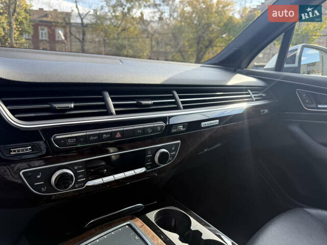 Ауді Ку 7 2017 у Львові на Automoto.ua Білий Ауді Ку 7, об'ємом двигуна 3 л та пробігом 159 тис. км за 23950 $, фото 40 на Automoto.ua