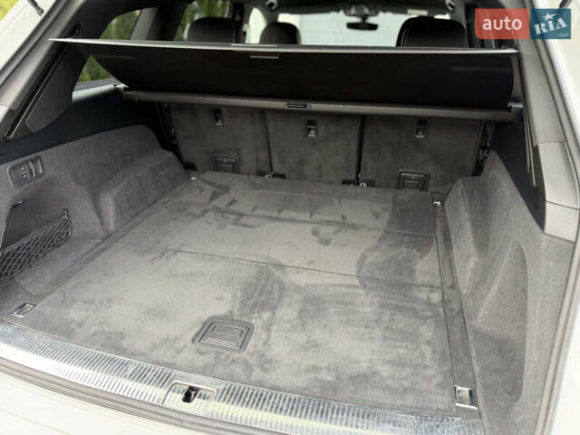 Белый Ауди Ку 7, объемом двигателя 2.97 л и пробегом 144 тыс. км за 40500 $, фото 35 на Automoto.ua