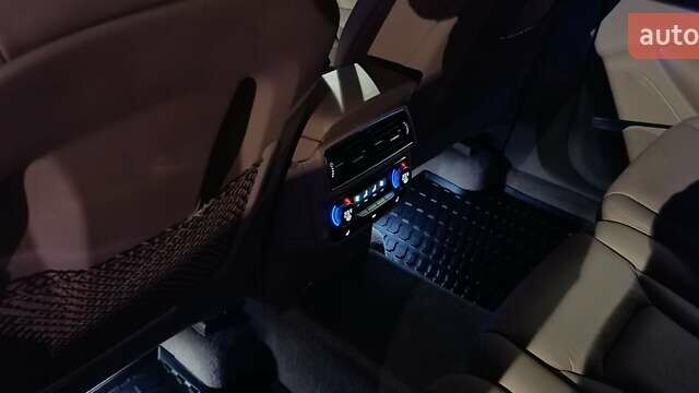 Белый Ауди Ку 7, объемом двигателя 3 л и пробегом 242 тыс. км за 25900 $, фото 12 на Automoto.ua