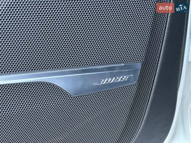 Білий Ауді Ку 7, об'ємом двигуна 3 л та пробігом 193 тис. км за 23300 $, фото 11 на Automoto.ua