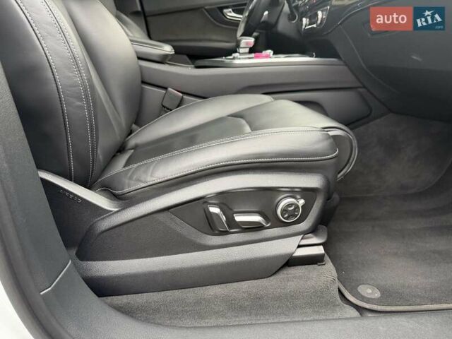 Белый Ауди Ку 7, объемом двигателя 2.97 л и пробегом 175 тыс. км за 47300 $, фото 42 на Automoto.ua