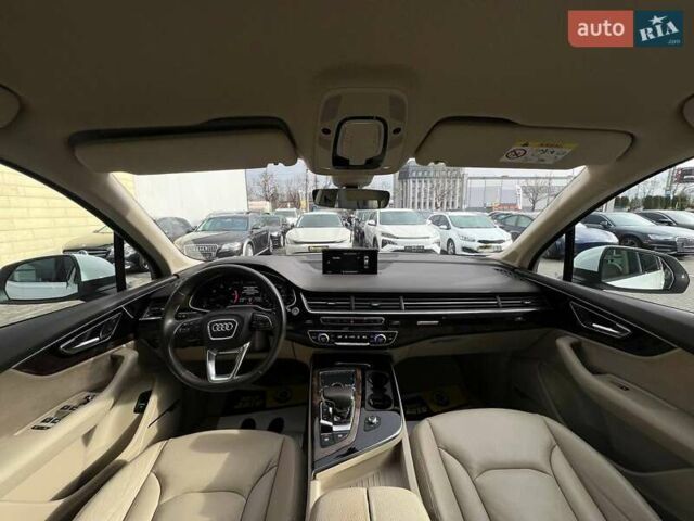 Білий Ауді Ку 7, об'ємом двигуна 2.97 л та пробігом 303 тис. км за 30000 $, фото 23 на Automoto.ua