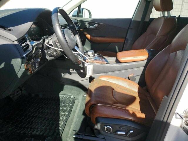 Белый Ауди Ку 7, объемом двигателя 3 л и пробегом 53 тыс. км за 10500 $, фото 6 на Automoto.ua