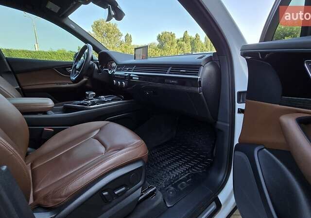 Білий Ауді Ку 7, об'ємом двигуна 3 л та пробігом 180 тис. км за 27500 $, фото 15 на Automoto.ua