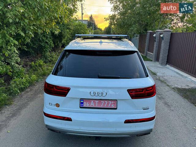 Белый Ауди Ку 7, объемом двигателя 3 л и пробегом 115 тыс. км за 29700 $, фото 6 на Automoto.ua