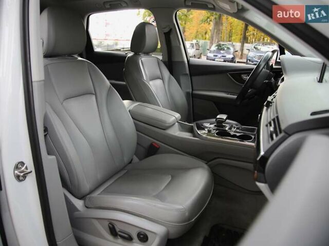 Белый Ауди Ку 7, объемом двигателя 3 л и пробегом 137 тыс. км за 37000 $, фото 11 на Automoto.ua