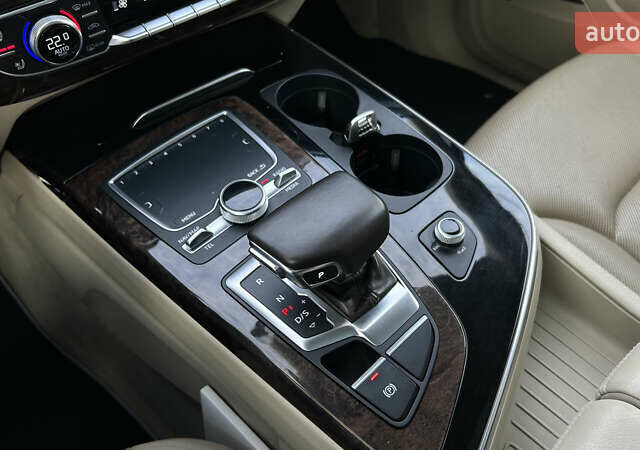 Білий Ауді Ку 7, об'ємом двигуна 3 л та пробігом 167 тис. км за 23500 $, фото 23 на Automoto.ua