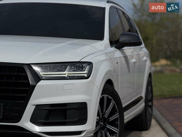 Білий Ауді Ку 7, об'ємом двигуна 3 л та пробігом 216 тис. км за 37500 $, фото 8 на Automoto.ua