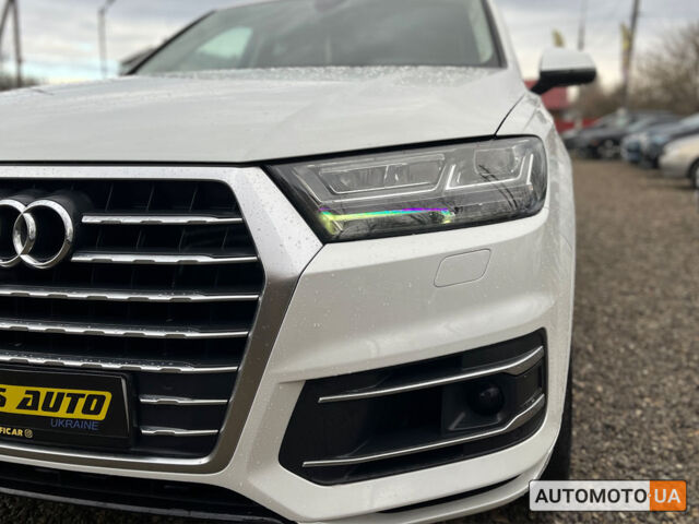 Белый Ауди Ку 7, объемом двигателя 3 л и пробегом 176 тыс. км за 29200 $, фото 7 на Automoto.ua