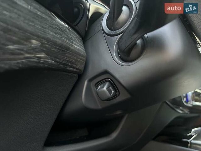 Білий Ауді Ку 7, об'ємом двигуна 2 л та пробігом 109 тис. км за 23900 $, фото 44 на Automoto.ua