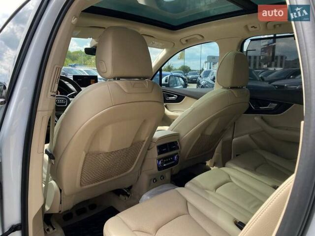 Белый Ауди Ку 7, объемом двигателя 3 л и пробегом 113 тыс. км за 34500 $, фото 26 на Automoto.ua