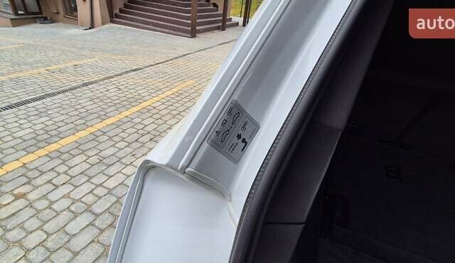 Білий Ауді Ку 7, об'ємом двигуна 2.97 л та пробігом 234 тис. км за 34500 $, фото 34 на Automoto.ua