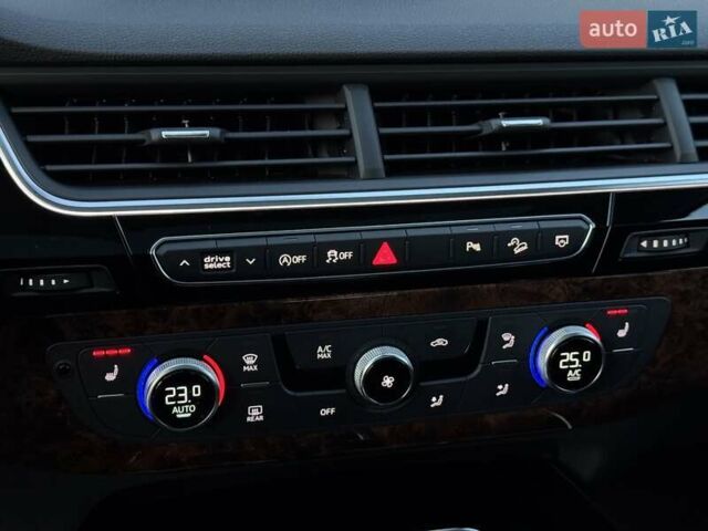 Білий Ауді Ку 7, об'ємом двигуна 3 л та пробігом 142 тис. км за 24500 $, фото 51 на Automoto.ua