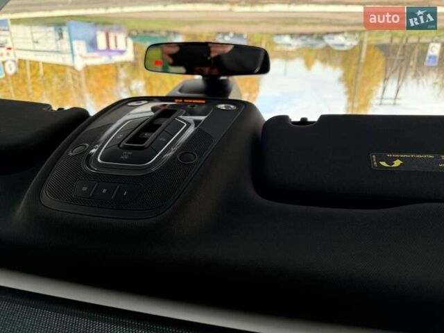 Ауді Ку 7 2017 у Києві на Automoto.ua Білий Ауді Ку 7, об'ємом двигуна 3 л та пробігом 213 тис. км за 27500 $, фото 7 на Automoto.ua