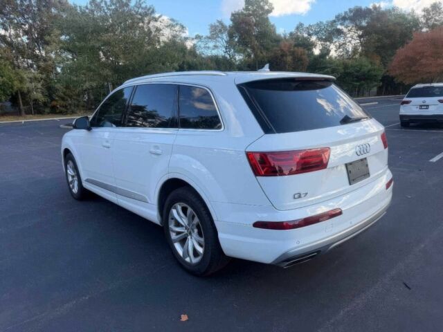 Белый Ауди Ку 7, объемом двигателя 2 л и пробегом 59 тыс. км за 17000 $, фото 4 на Automoto.ua