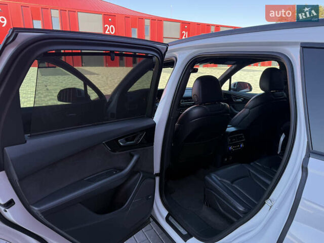 Білий Ауді Ку 7, об'ємом двигуна 3 л та пробігом 164 тис. км за 32300 $, фото 12 на Automoto.ua