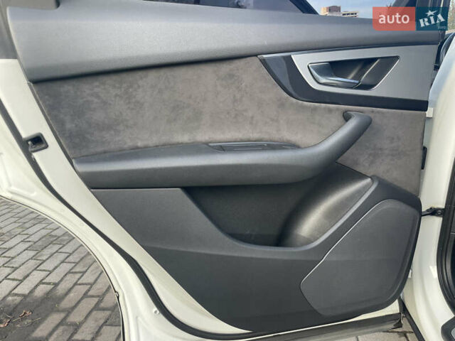 Белый Ауди Ку 7, объемом двигателя 2.97 л и пробегом 92 тыс. км за 39900 $, фото 54 на Automoto.ua