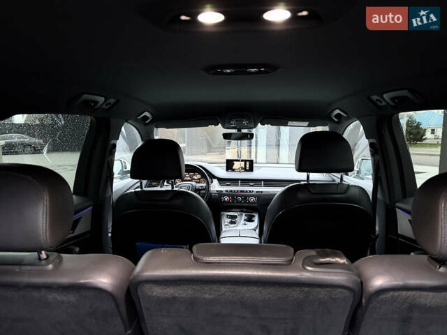 Білий Ауді Ку 7, об'ємом двигуна 2.97 л та пробігом 190 тис. км за 37000 $, фото 6 на Automoto.ua