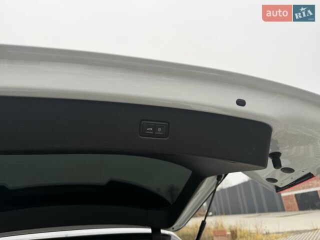 Белый Ауди Ку 7, объемом двигателя 2.97 л и пробегом 175 тыс. км за 47300 $, фото 37 на Automoto.ua