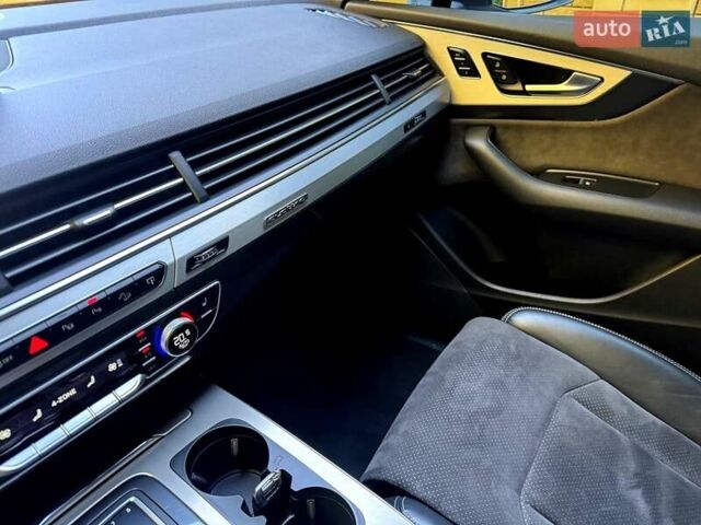 Белый Ауди Ку 7, объемом двигателя 2.97 л и пробегом 150 тыс. км за 53500 $, фото 54 на Automoto.ua