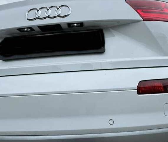 Белый Ауди Ку 7, объемом двигателя 3 л и пробегом 145 тыс. км за 20300 $, фото 22 на Automoto.ua