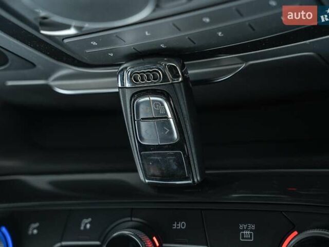 Білий Ауді Ку 7, об'ємом двигуна 2.97 л та пробігом 249 тис. км за 37500 $, фото 27 на Automoto.ua