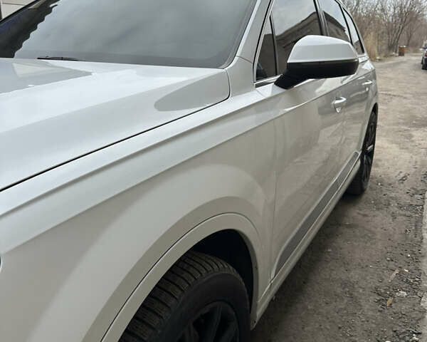 Белый Ауди Ку 7, объемом двигателя 3 л и пробегом 184 тыс. км за 28500 $, фото 10 на Automoto.ua