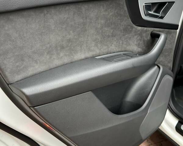 Белый Ауди Ку 7, объемом двигателя 2.97 л и пробегом 131 тыс. км за 37555 $, фото 81 на Automoto.ua