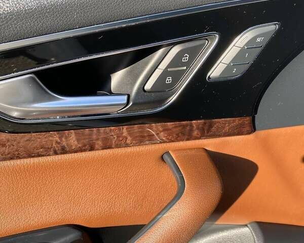 Белый Ауди Ку 7, объемом двигателя 3 л и пробегом 118 тыс. км за 35000 $, фото 7 на Automoto.ua