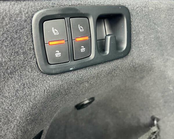 Белый Ауди Ку 7, объемом двигателя 3 л и пробегом 190 тыс. км за 35000 $, фото 15 на Automoto.ua