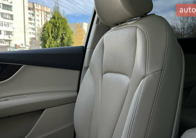 Білий Ауді Ку 7, об'ємом двигуна 3 л та пробігом 167 тис. км за 23500 $, фото 22 на Automoto.ua