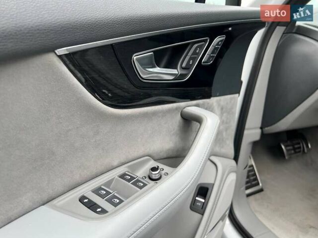 Белый Ауди Ку 7, объемом двигателя 3 л и пробегом 115 тыс. км за 32999 $, фото 34 на Automoto.ua