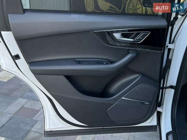 Белый Ауди Ку 7, объемом двигателя 3 л и пробегом 80 тыс. км за 34500 $, фото 15 на Automoto.ua