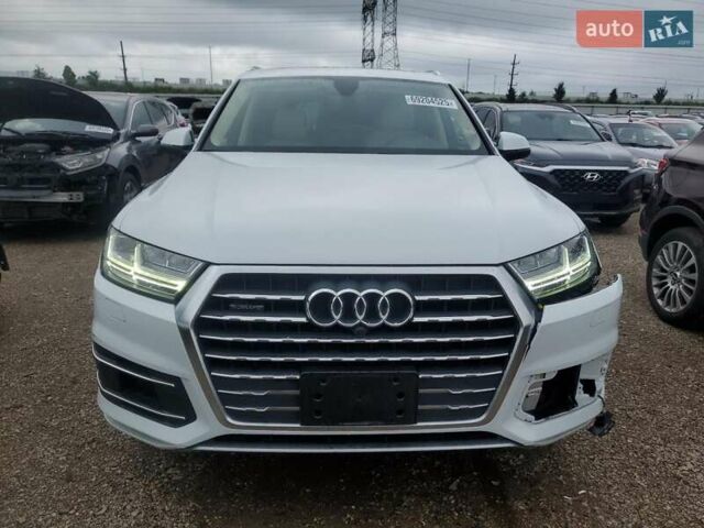 Белый Ауди Ку 7, объемом двигателя 3 л и пробегом 50 тыс. км за 8700 $, фото 4 на Automoto.ua