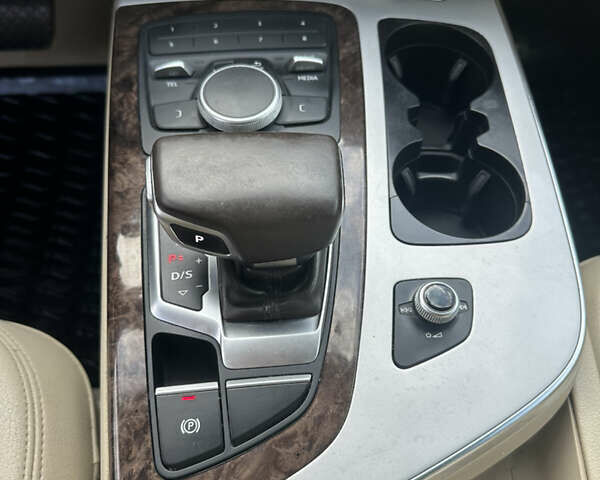 Белый Ауди Ку 7, объемом двигателя 1.98 л и пробегом 163 тыс. км за 24500 $, фото 15 на Automoto.ua