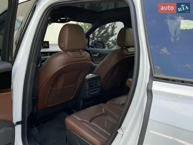 Белый Ауди Ку 7, объемом двигателя 3 л и пробегом 231 тыс. км за 17700 $, фото 24 на Automoto.ua