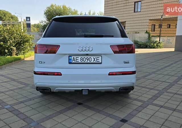 Білий Ауді Ку 7, об'ємом двигуна 3 л та пробігом 180 тис. км за 27500 $, фото 4 на Automoto.ua