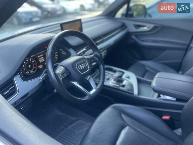 Ауди Ку 7 2017 в Киеве на Automoto.ua Белый Ауди Ку 7, объемом двигателя 3 л и пробегом 156 тыс. км за 28100 $, фото 6 на Automoto.ua