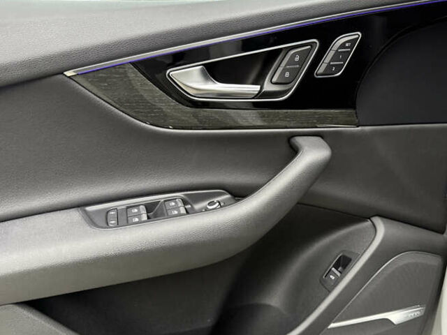 Білий Ауді Ку 7, об'ємом двигуна 3 л та пробігом 242 тис. км за 24900 $, фото 18 на Automoto.ua