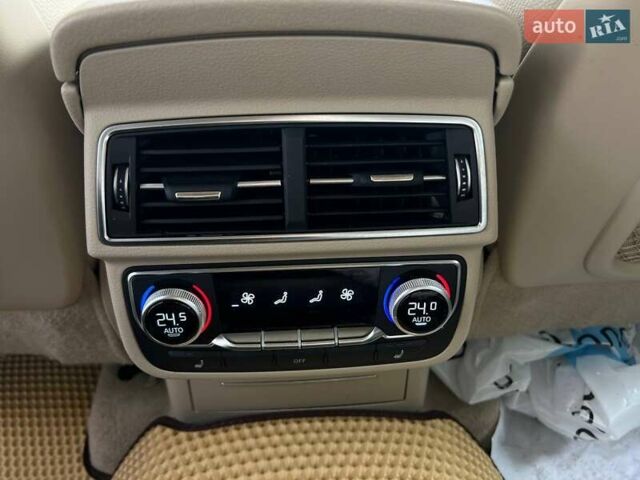 Білий Ауді Ку 7, об'ємом двигуна 2.97 л та пробігом 303 тис. км за 30000 $, фото 24 на Automoto.ua