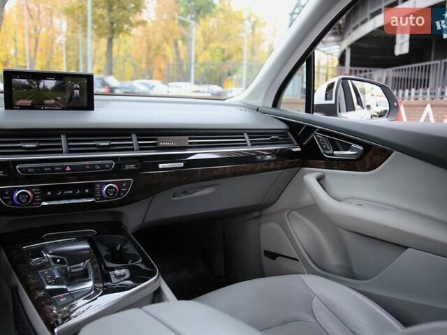 Белый Ауди Ку 7, объемом двигателя 3 л и пробегом 137 тыс. км за 37000 $, фото 14 на Automoto.ua