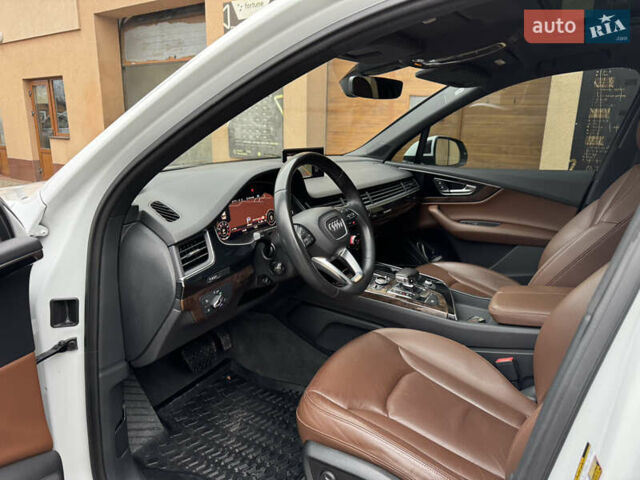 Білий Ауді Ку 7, об'ємом двигуна 3 л та пробігом 171 тис. км за 25000 $, фото 18 на Automoto.ua