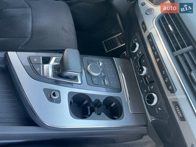 Белый Ауди Ку 7, объемом двигателя 2.97 л и пробегом 92 тыс. км за 39900 $, фото 48 на Automoto.ua