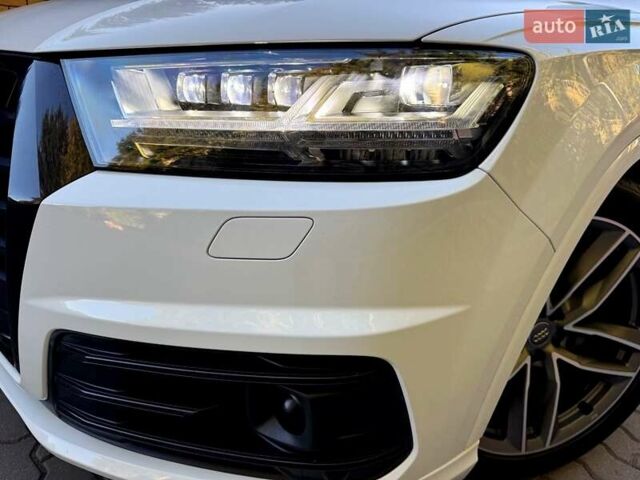 Белый Ауди Ку 7, объемом двигателя 2.97 л и пробегом 150 тыс. км за 53500 $, фото 10 на Automoto.ua