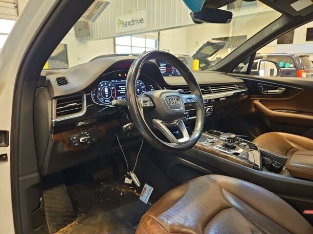 Білий Ауді Ку 7, об'ємом двигуна 3 л та пробігом 227 тис. км за 19900 $, фото 5 на Automoto.ua