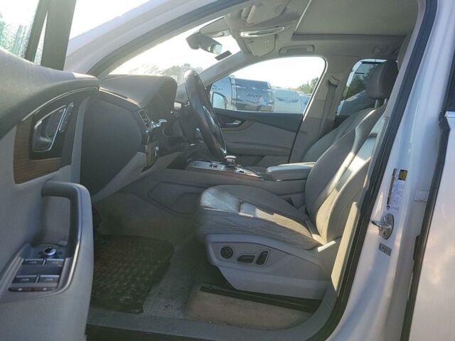 Белый Ауди Ку 7, объемом двигателя 3 л и пробегом 243 тыс. км за 20900 $, фото 4 на Automoto.ua