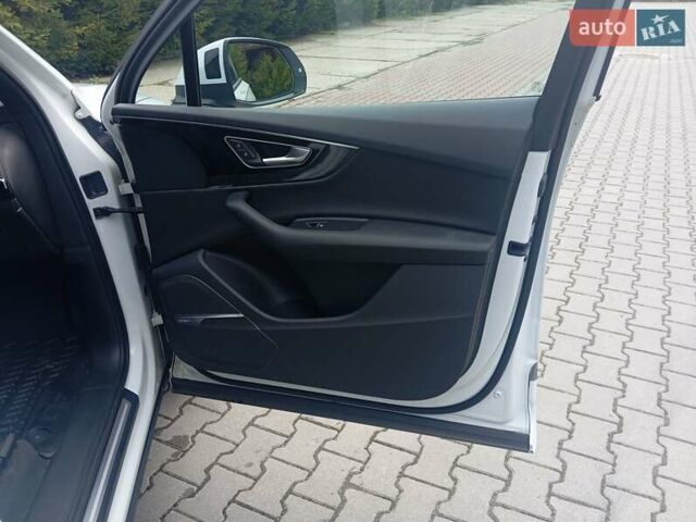 Белый Ауди Ку 7, объемом двигателя 3 л и пробегом 141 тыс. км за 28400 $, фото 37 на Automoto.ua