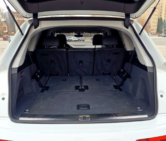 Ауди Ку 7 2017 в Харькове на Automoto.ua Белый Ауди Ку 7, объемом двигателя 3 л и пробегом 39 тыс. км за 34000 $, фото 7 на Automoto.ua