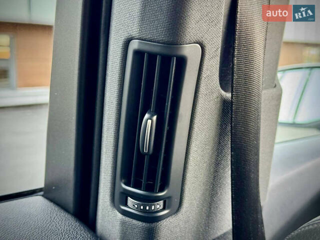 Білий Ауді Ку 7, об'ємом двигуна 2 л та пробігом 178 тис. км за 26200 $, фото 31 на Automoto.ua